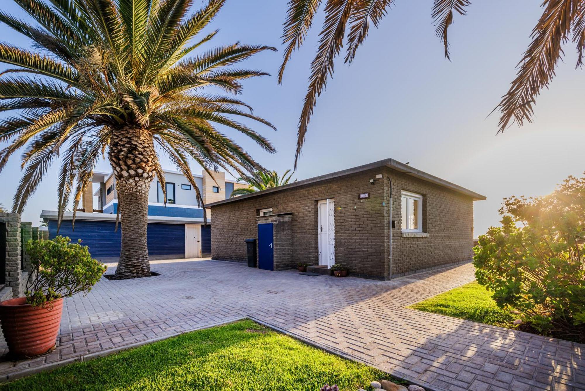 Swakopmund Seafront Cottage Exterior photo